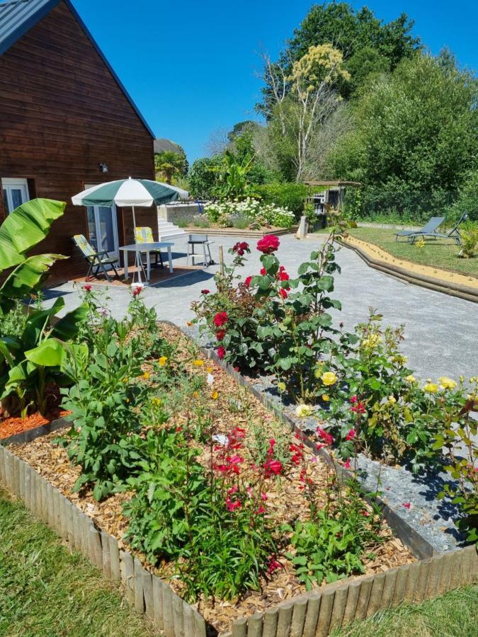 Hostal La Lande Chauvin La Chapelle-Saint-Aubert Exterior foto